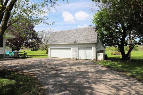 6098 Corunna Rd, Flint, MI, 48532-5303 | Card Image