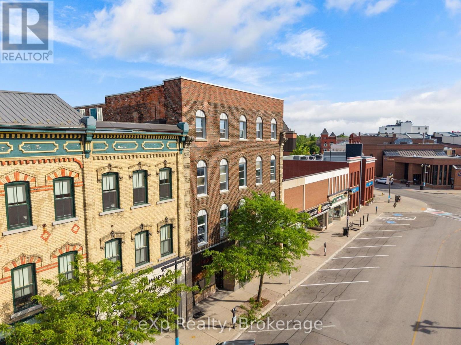 Residential Lease in Stratford 3