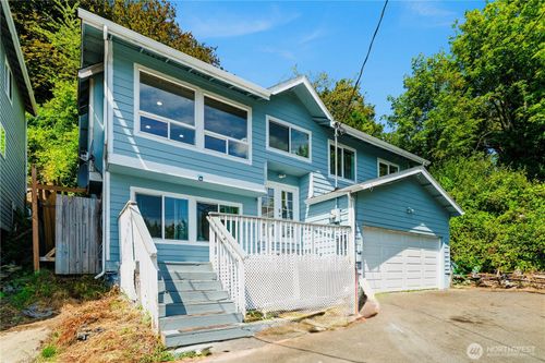 5039 31st Ave S, Seattle, WA, 98108-3055 | Card Image