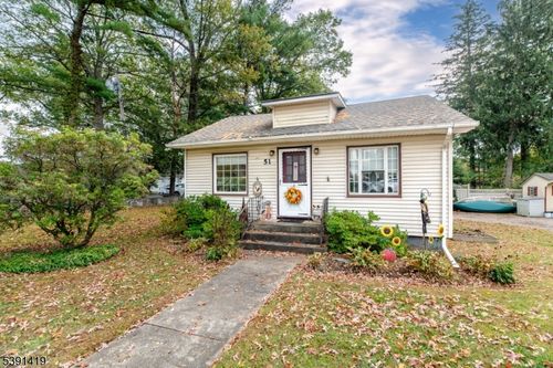 51 Lakeview Ave, Ringwood, NJ, 07456-2157 | Card Image