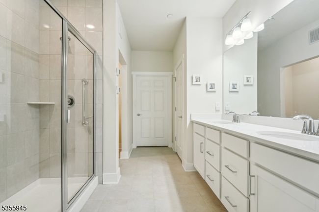 UNIT-103 - 2 Vanderbilt Blvd, Townhouse with 2 bedrooms, 2 bathrooms and null parking in Florham Park NJ | Image 19