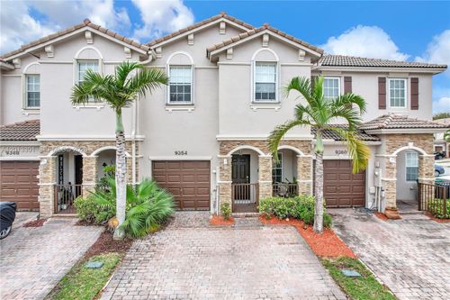 9354 Sw 220th St, Cutler Bay, FL, 33190-1110 | Card Image