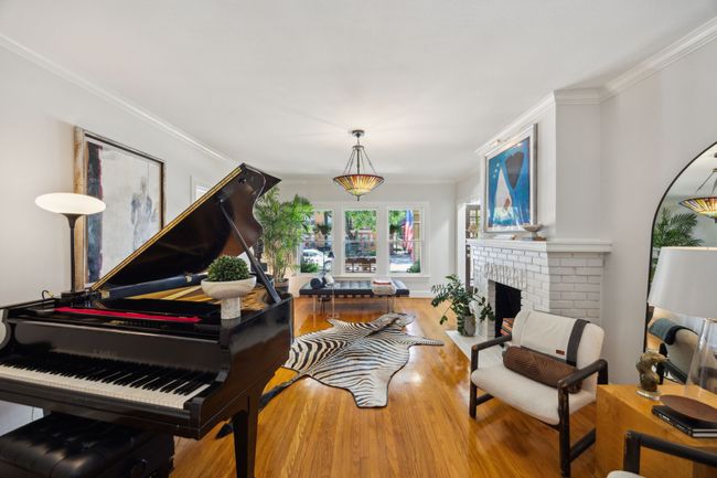 6329 Richmond Ave, House other with 4 bedrooms, 3 bathrooms and null parking in Dallas TX | Image 5