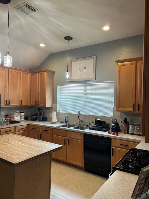 10234 Turrett Point Ln, Houston, TX, 77064-5166 | Card Image