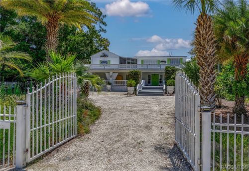 6611 Riverside Dr, Yankeetown, FL, 34498-2441 | Card Image