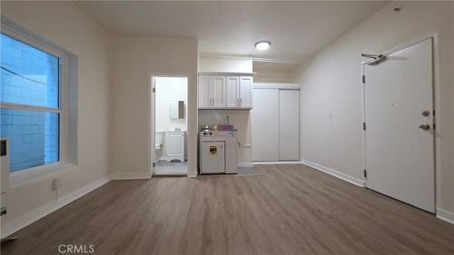 apt-102-3408 W Sunset Blvd, Los Angeles, CA, 90026-1395 | Card Image