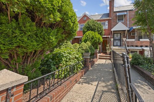 51-29 69th Pl, Woodside, NY, 11377-7603 | Card Image