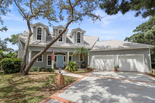 813 Old Charleston Way, Largo, FL, 33770-4458 | Card Image