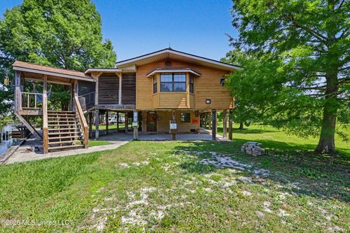 15 Wisteria Court, Bay Saint Louis, MS, 39520 | Card Image