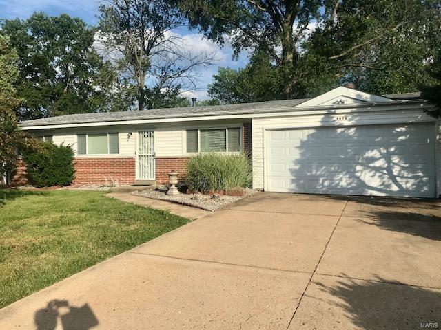 Indian Meadows Dr, Saint Louis, MO 63132