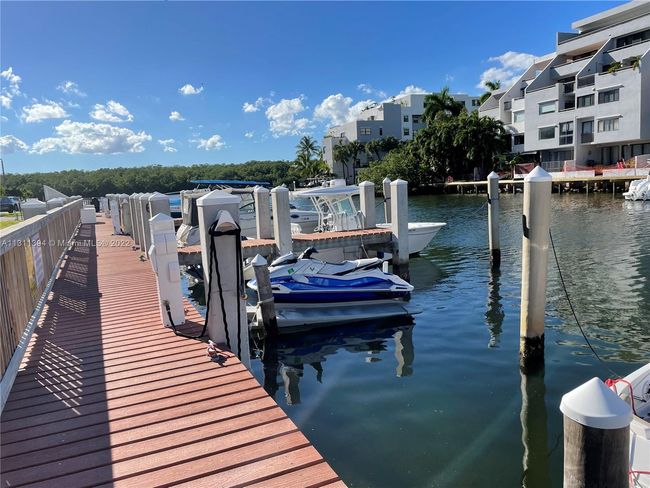 331 - 400 Kings Point Dr, Condo with 0 bedrooms, 1 bathrooms and null parking in Sunny Isles Beach FL | Image 4