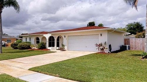 201 Ne Midfield Ln, Port St Lucie, FL, 34983-1765 | Card Image