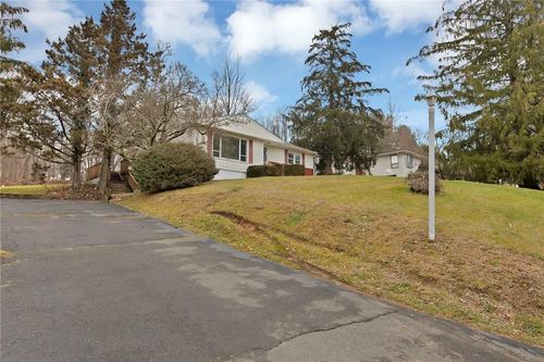 15 Hearthston Ln, Monsey, NY, 10952-5205 | Card Image