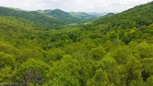 offering-1-0 Cove Gap Road, Moravian Falls, NC, 28654 | Card Image