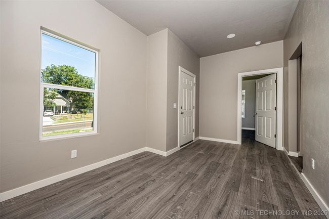 1015 E Main St, House other with 3 bedrooms, 2 bathrooms and null parking in Shawnee OK | Image 5