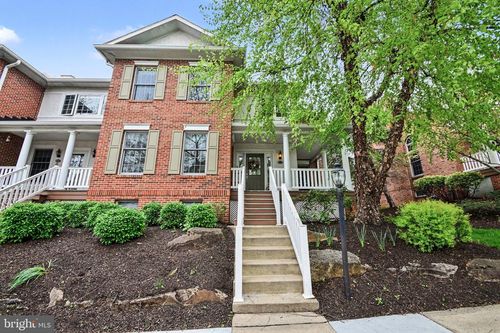 417 Vineyard Ln, DOWNINGTOWN, PA, 19335-4860 | Card Image
