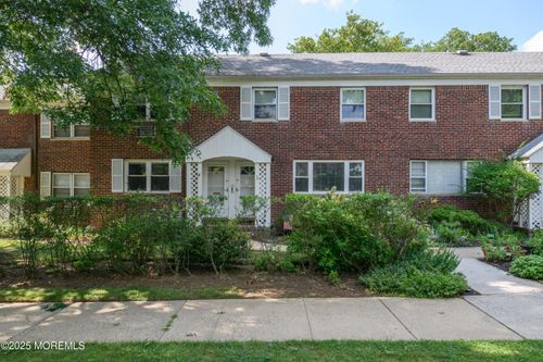 158-158 Manor Dr, Red Bank, NJ, 07701-2458 | Card Image