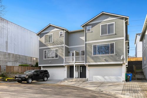 1132 Chestnut Ct, Everett, WA, 98201-2668 | Card Image