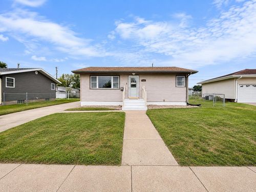 1660 Sunset Dr, Columbus, NE, 68601-3955 | Card Image