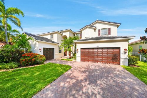 3933 E Hibiscus St, Weston, FL, 33332-2457 | Card Image