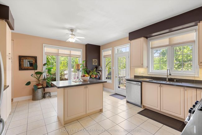 3 Xavier Crt, House other with 7 bedrooms, 5 bathrooms and 4 parking in Brampton ON | Image 10
