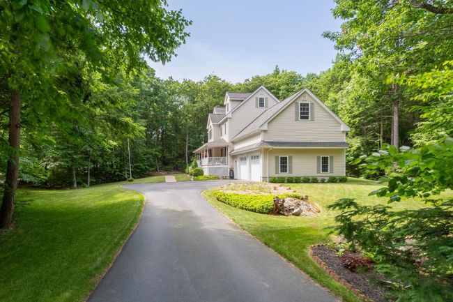 16 Ann Logan Cir, House other with 3 bedrooms, 3 bathrooms and null parking in Raymond NH | Image 4