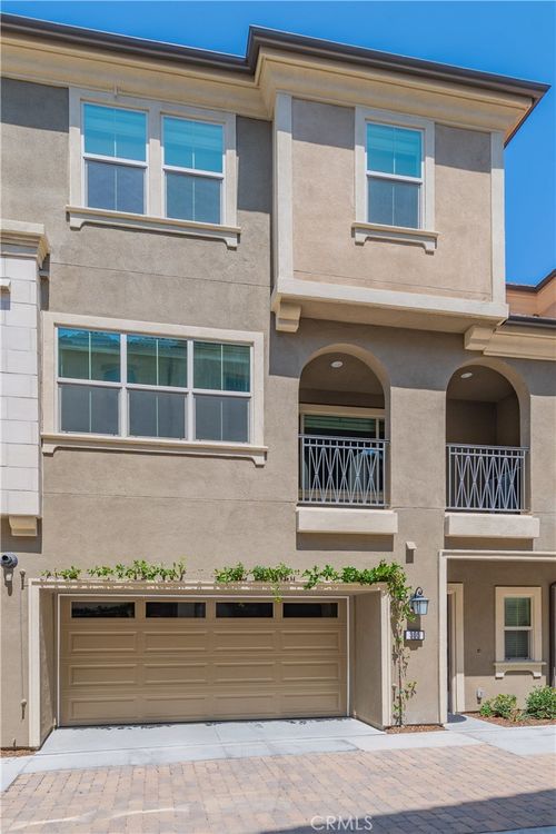 305 Autumn Gln, Lake Forest, CA, 92630 | Card Image