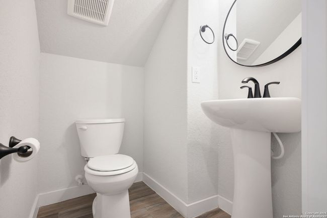 UNIT-17 - 5843 Whitby Rd, House other with 3 bedrooms, 3 bathrooms and null parking in San Antonio TX | Image 27