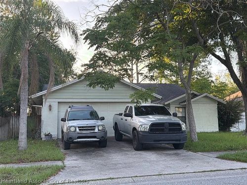 1630 Spinning Wheel Dr, Lutz, FL, 33559-3346 | Card Image