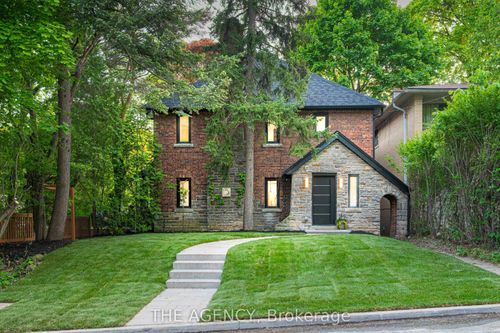 16 Duncannon Dr, Toronto, ON, M5P2M1 | Card Image
