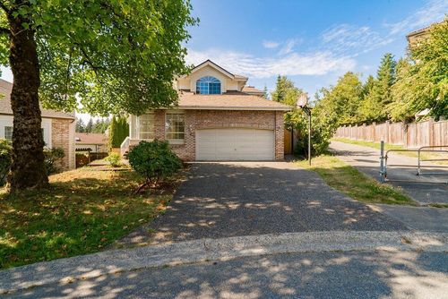 7 Cedarwood Crt, Port Moody, BC, V3H4W2 | Card Image