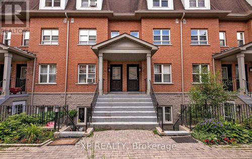 8-901 Kennedy Rd, Toronto, ON, M1K2E9 | Card Image