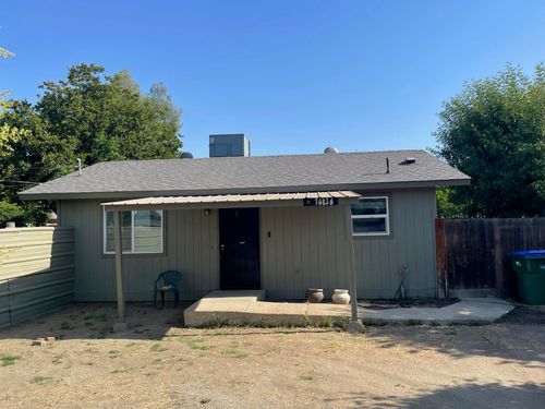 15836 Beechwood Ave, Ivanhoe, CA, 93235-1742 | Card Image