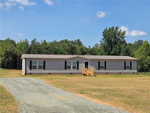 3195 Quick Rd, Ruffin, NC, 27326-8829 | Card Image