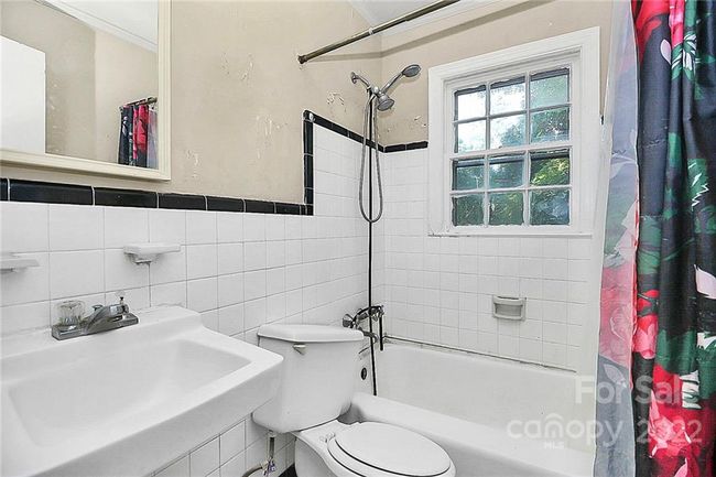 1518 Pierson Dr, House other with 2 bedrooms, 1 bathrooms and null parking in Charlotte NC | Image 17