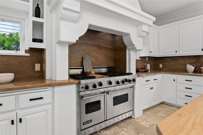 411 Snug Harbor Rd, House other with 5 bedrooms, 5 bathrooms and 3 parking in Newport Beach CA | Image 25