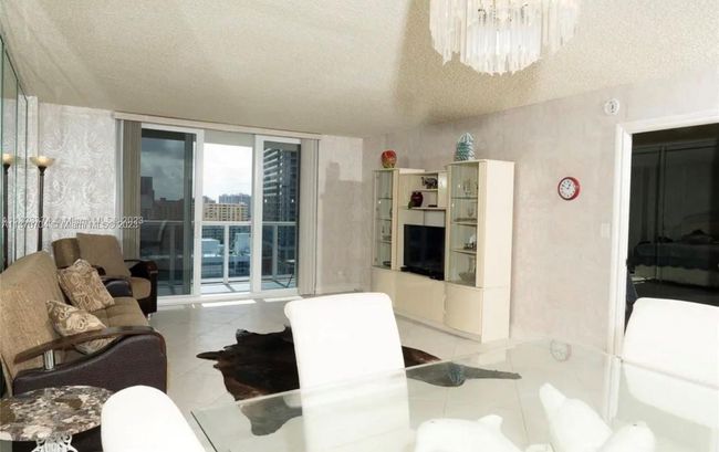 APT-1709 - 3800 S Ocean Dr, Condo with 1 bedrooms, 2 bathrooms and null parking in Hollywood FL | Image 6
