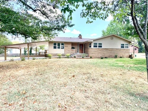 1424 S Jefferson Avenue, Aurora, MO, 65605 | Card Image
