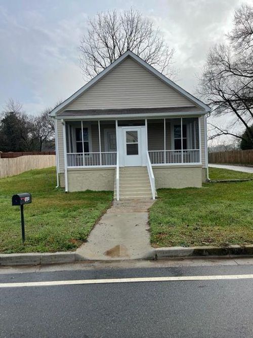 1605 Broad St Ne, Conyers, GA, 30012-3705 | Card Image