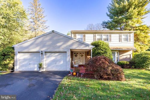 1025 Darby Ct, POTTSTOWN, PA, 19465-7707 | Card Image