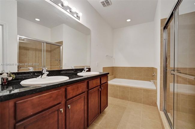 11970 Sw 27th Ct, Condo with 3 bedrooms, 3 bathrooms and null parking in Miramar FL | Image 9