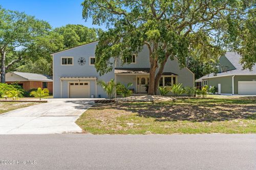 31 Augusta Dr, Oak Island, NC, 28465-8310 | Card Image