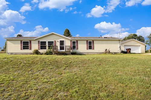 6435 W Almy Rd, Six Lakes, MI, 48886-8733 | Card Image