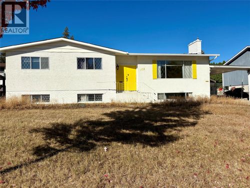 1738 Smithson Dr, Kelowna, BC, V1Y4E3 | Card Image