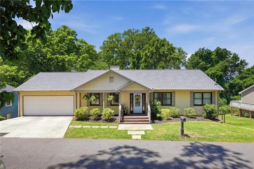 131 Holiday St Ne, Marietta, GA, 30060-1713 | Card Image