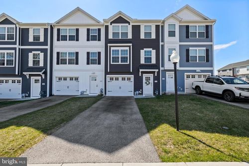 2918 Hickorywood Ln, HARRISBURG, PA, 17110-4031 | Card Image