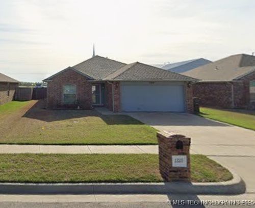 13531 N 132nd East Ave, Collinsville, OK, 74021-4496 | Card Image
