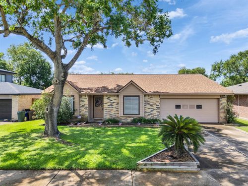 6209 Woodvale Dr, League City, TX, 77573-1650 | Card Image