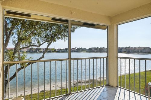 s202-7760 Emerald Cir, NAPLES, FL, 34109-0707 | Card Image