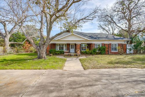 411 S Bowie Dr, Weatherford, TX, 76086-4033 | Card Image